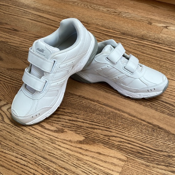 Avis Avi-Union Il Strap shoes, size 7.5 - Picture 3 of 10